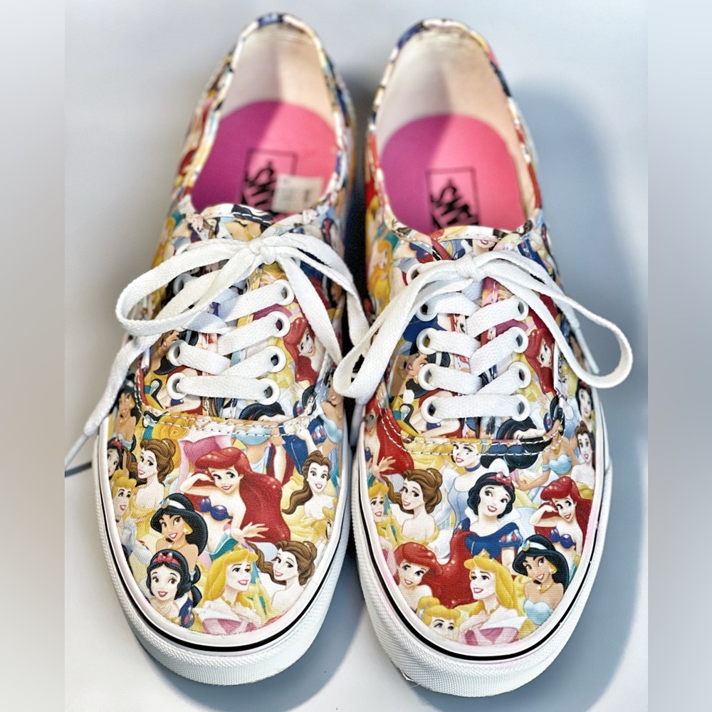 Disney Vans Princess Sneakers. VERY RARE. Almost Perfect Condition. W size 9.5